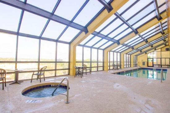 Oceanfront Double Queen 1 Bedroom Suite Caravelle 1137 Myrtle Beach Bilik gambar
